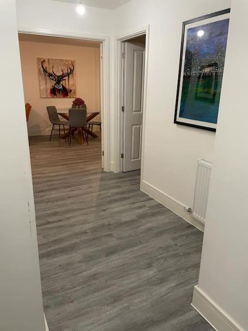 Stunning And Spacious 2Bed Flat In Central ווקינג מראה חיצוני תמונה